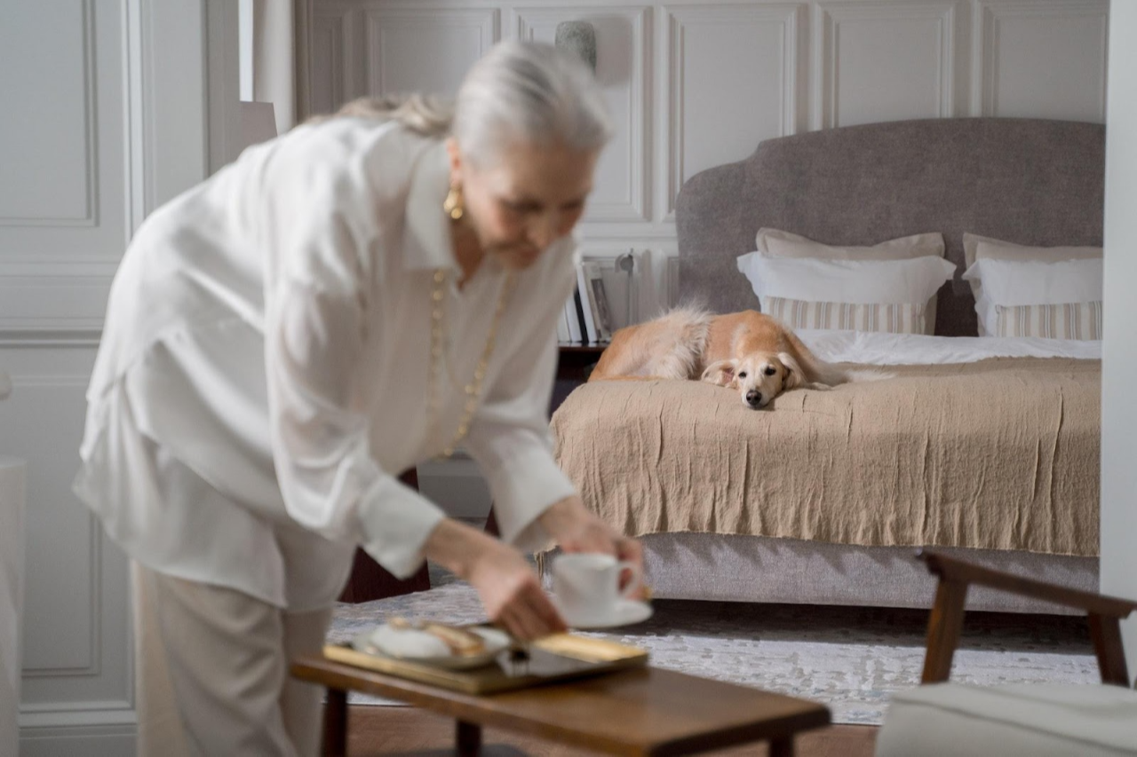 
5 Steps to Selecting a Pet-Friendly Assisted Living Facility